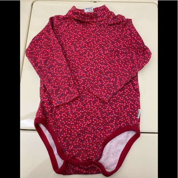 💜5/$20 Oshkosh Turtleneck Onesie Red/Pink Flowers 24 months